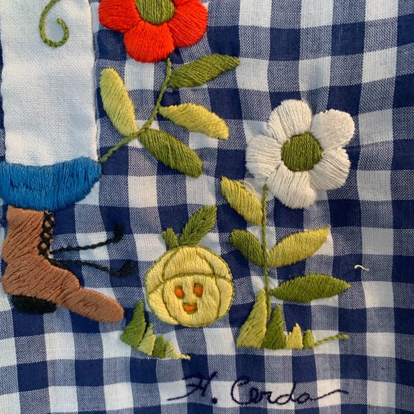 Vintage  Helen Cerda Hand Embroidered Women's Blue and White Gingham Shirt - Picture 10 of 13